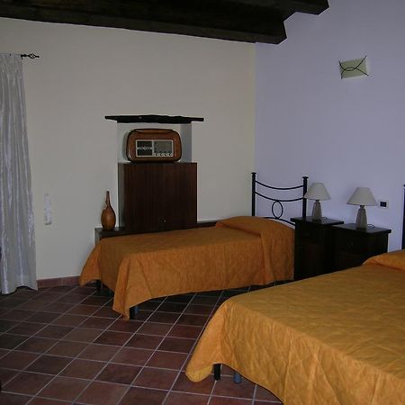 Bed and Breakfast Domus Lilio à Petralia Sottana Extérieur photo