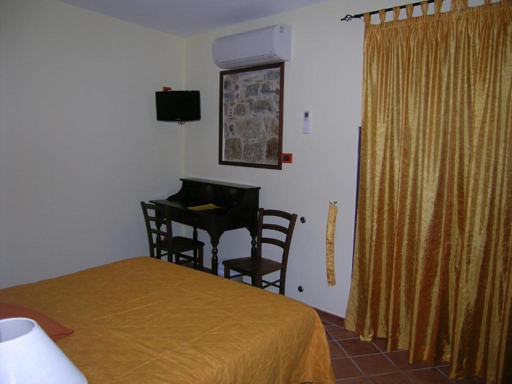 Bed and Breakfast Domus Lilio à Petralia Sottana Chambre photo