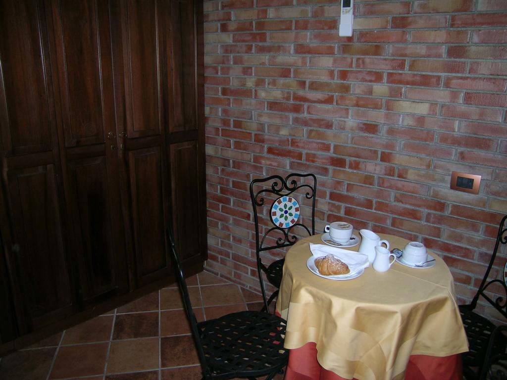 Bed and Breakfast Domus Lilio à Petralia Sottana Extérieur photo