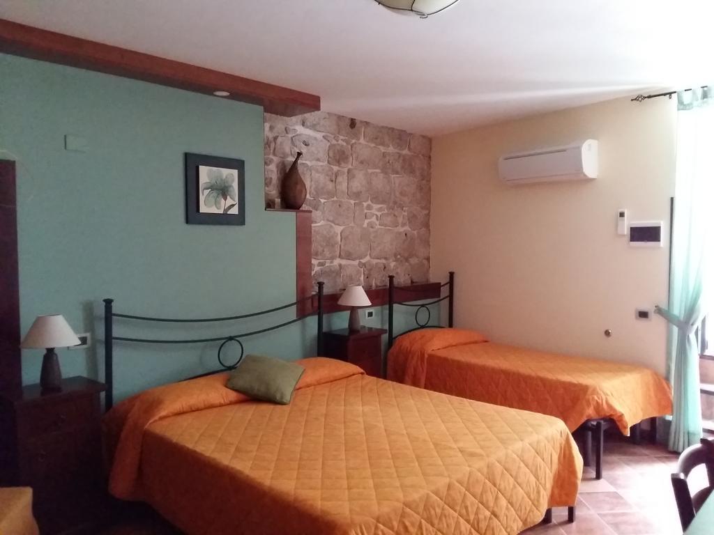 Bed and Breakfast Domus Lilio à Petralia Sottana Extérieur photo