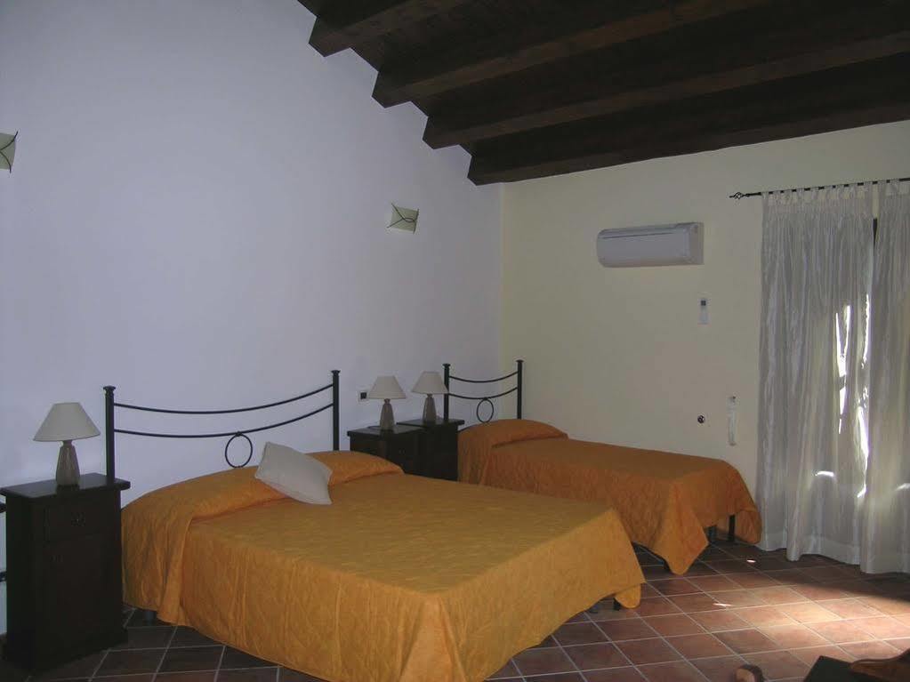 Bed and Breakfast Domus Lilio à Petralia Sottana Extérieur photo